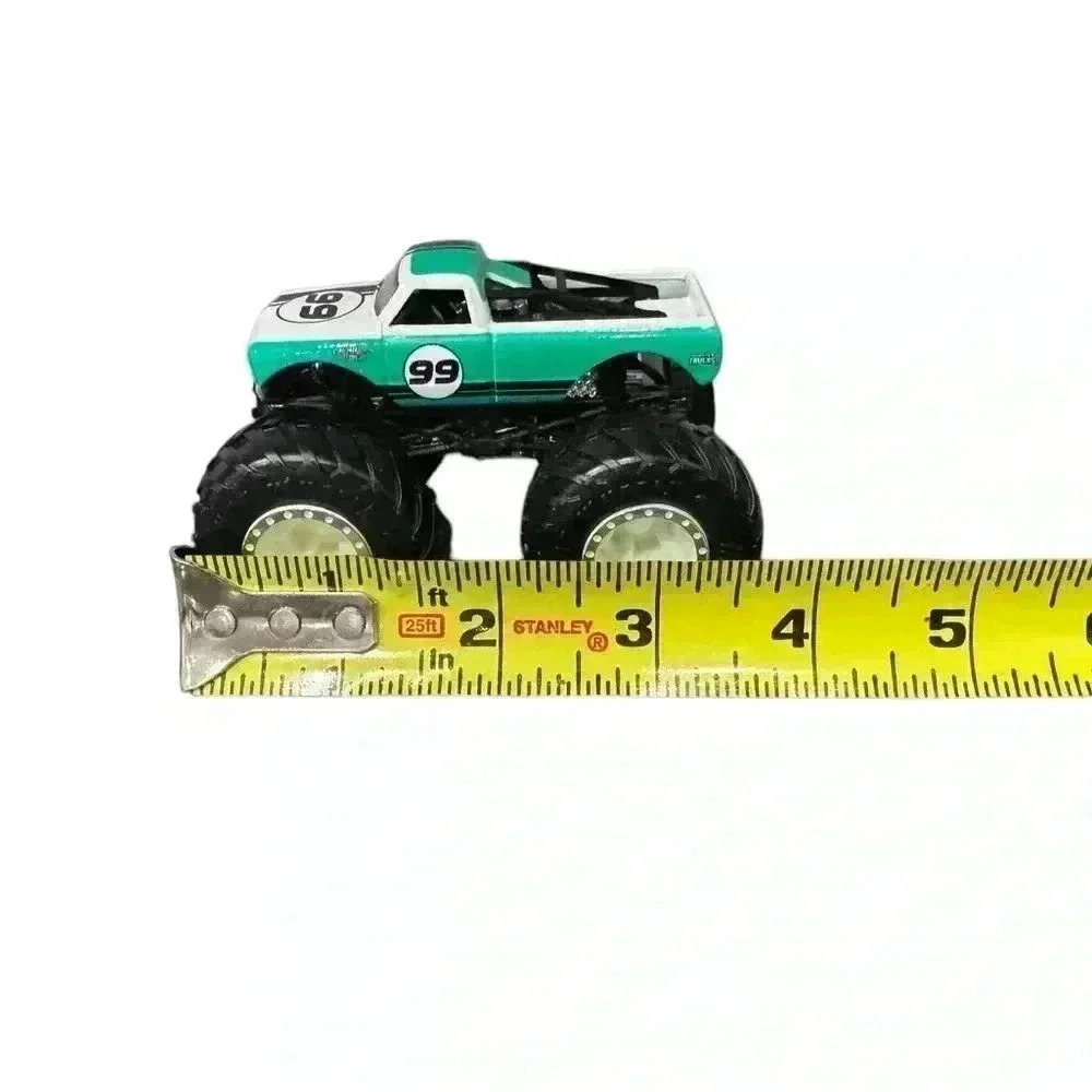 Monster Jam Hot Wheels Monster Truck: Die Cast Pure Muscle Truck - Picture 7 of 7